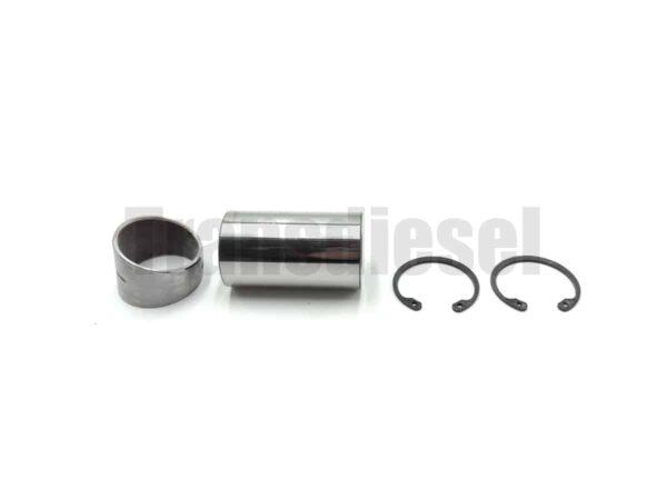 RE63915 Pin & Bushing Kit
