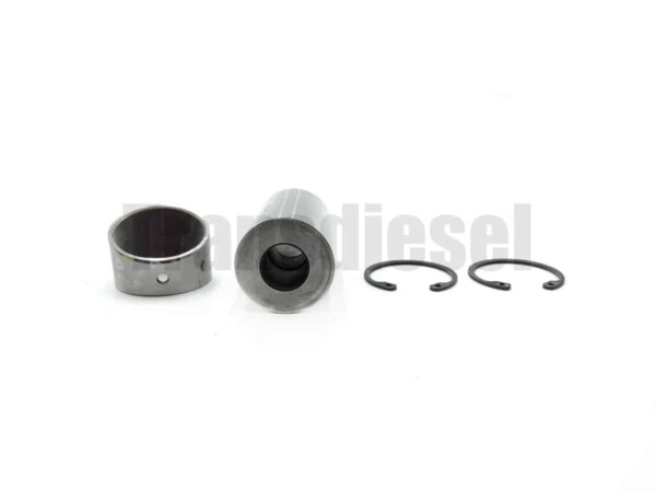 RE63915 Pin & Bushing Kit